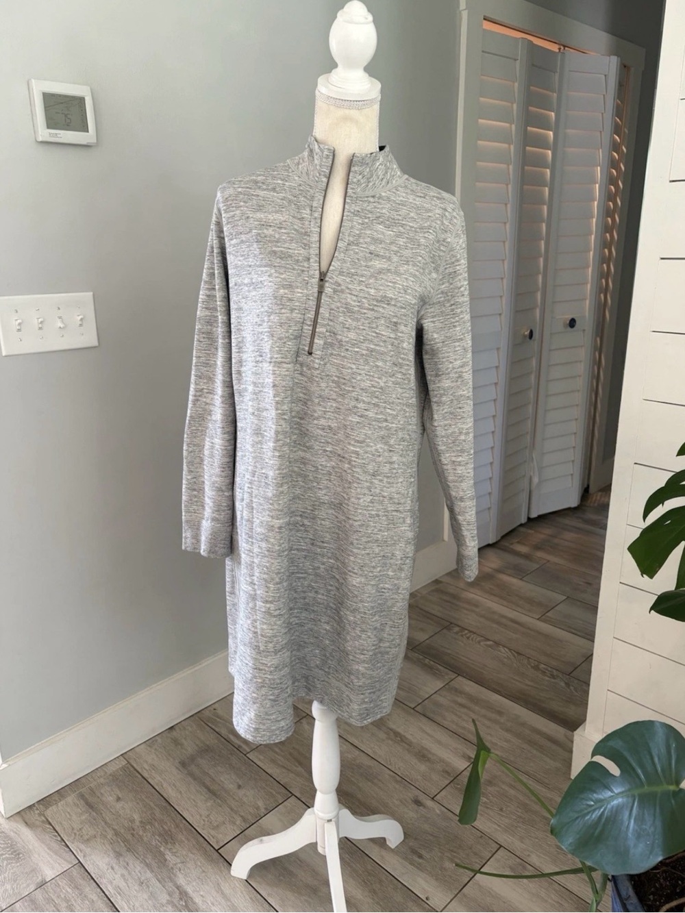 Tommy Bahama Light Gray Half-Zip Knit Dress medium